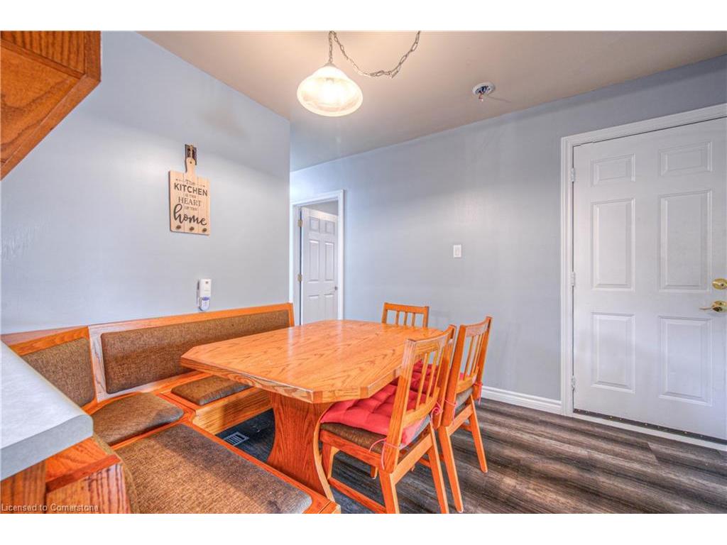 









22


Hampton

Place,
Kitchener,




ON
N2B 2S3

