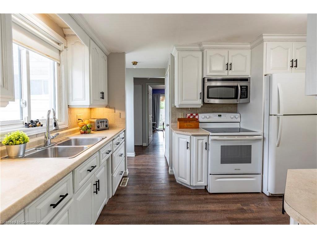 









3


Oak

Drive,
Elmira,




ON
N3B 1X5


