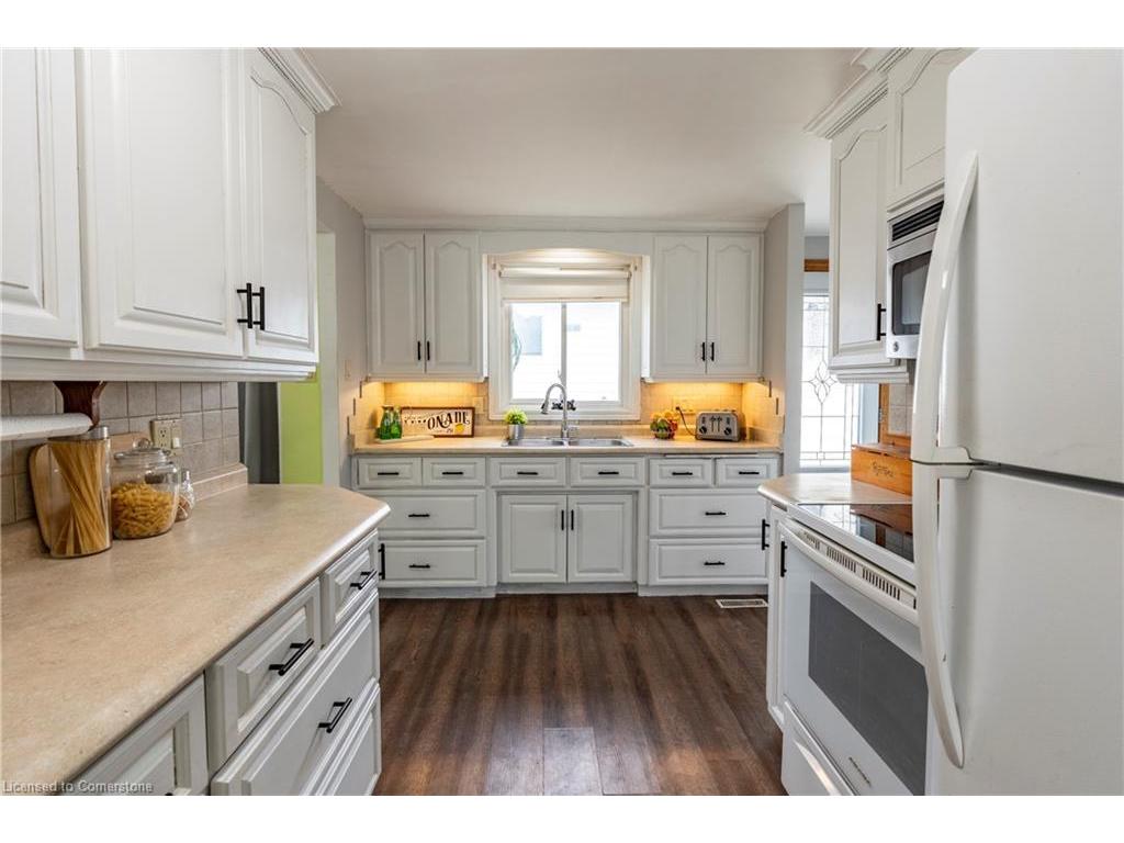 









3


Oak

Drive,
Elmira,




ON
N3B 1X5


