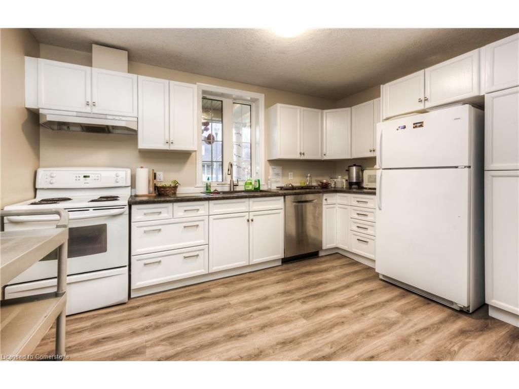 









350


Doon Valley

Drive, 10D,
Kitchener,




ON
N2P 2M9

