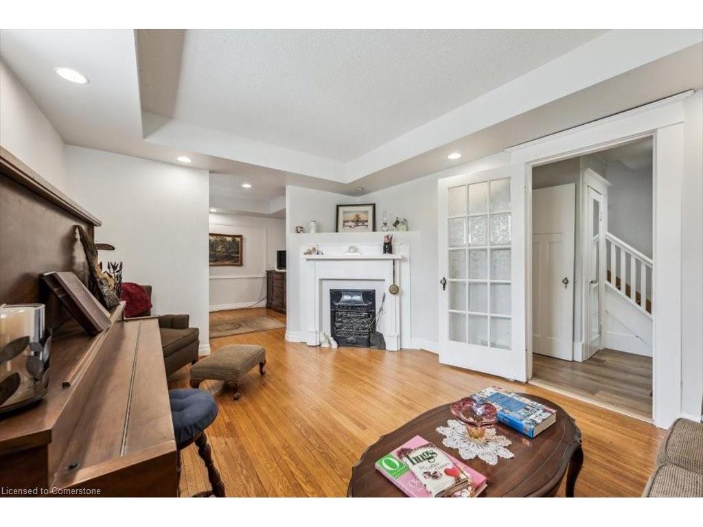 









180


David

Street,
Kitchener,




ON
N2G 1Y5

