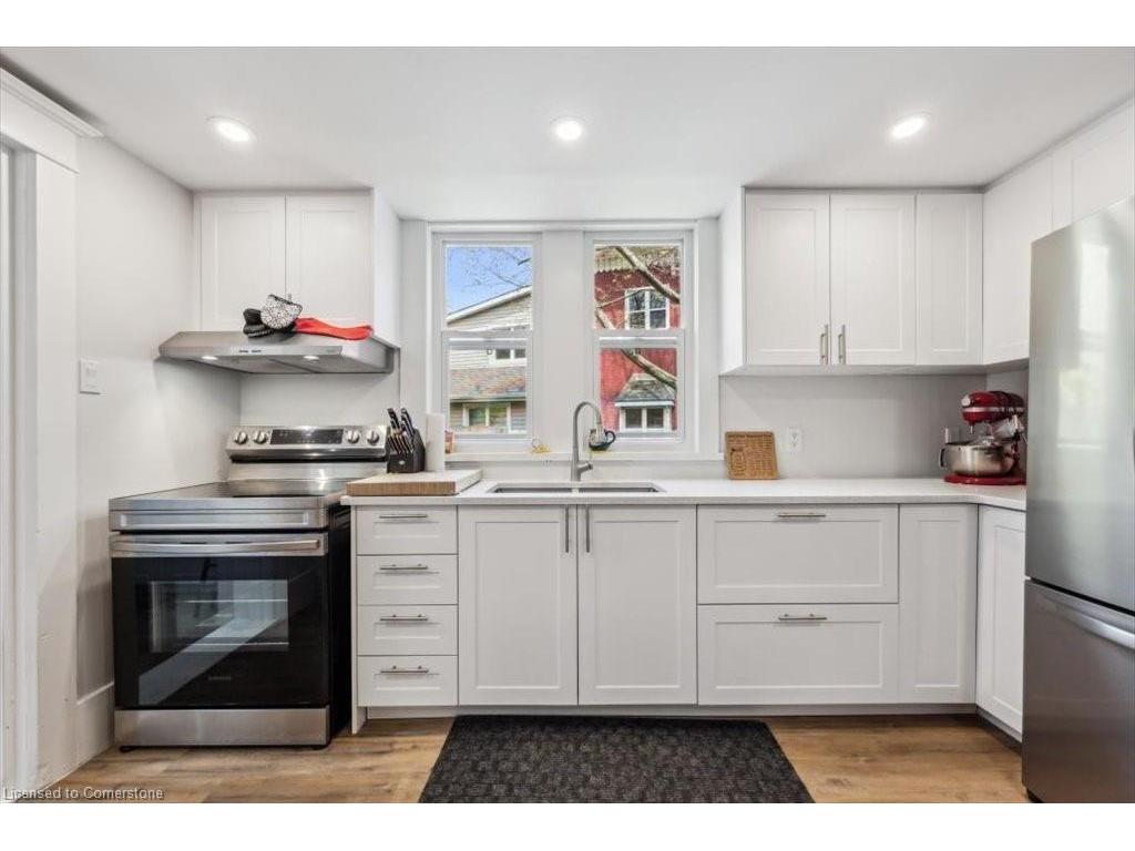 









180


David

Street,
Kitchener,




ON
N2G 1Y5

