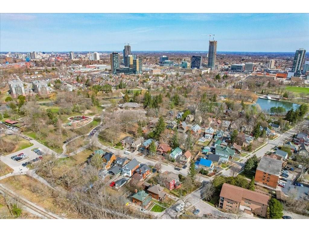 









180


David

Street,
Kitchener,




ON
N2G 1Y5


