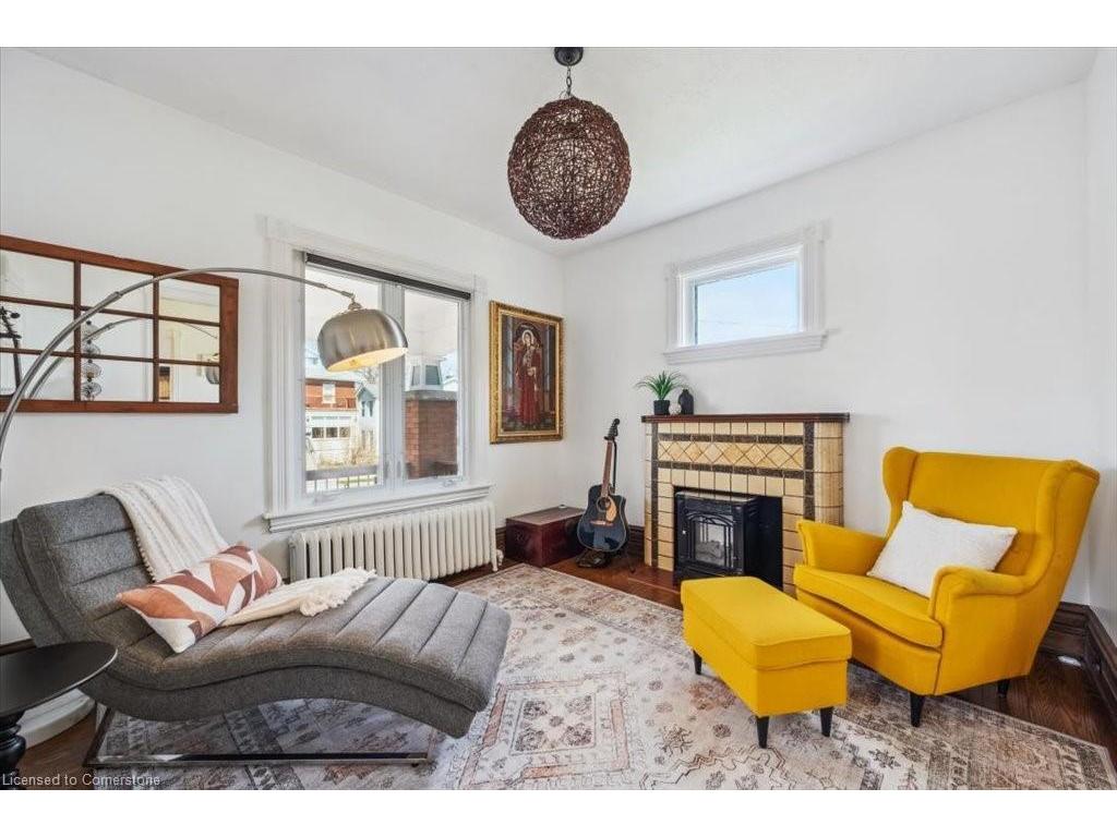 









572


Woolwich

Street,
Guelph,




ON
N1H 3Y2

