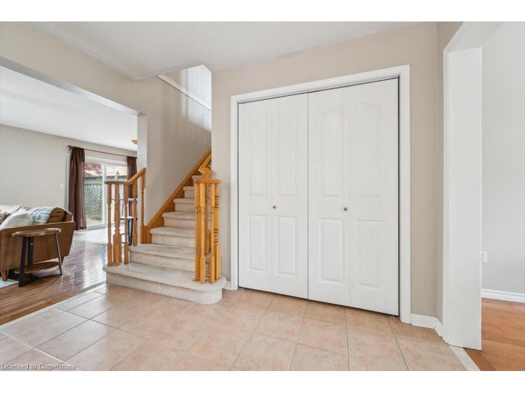 









1617


Gowling

Terrace,
Milton,




ON
L9T 5J6

