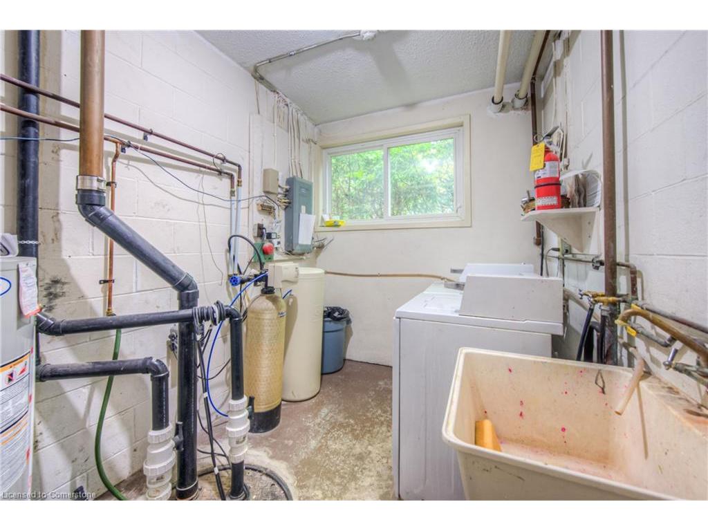 









56


George

Street,
Waterloo,




ON
N2J 1K7

