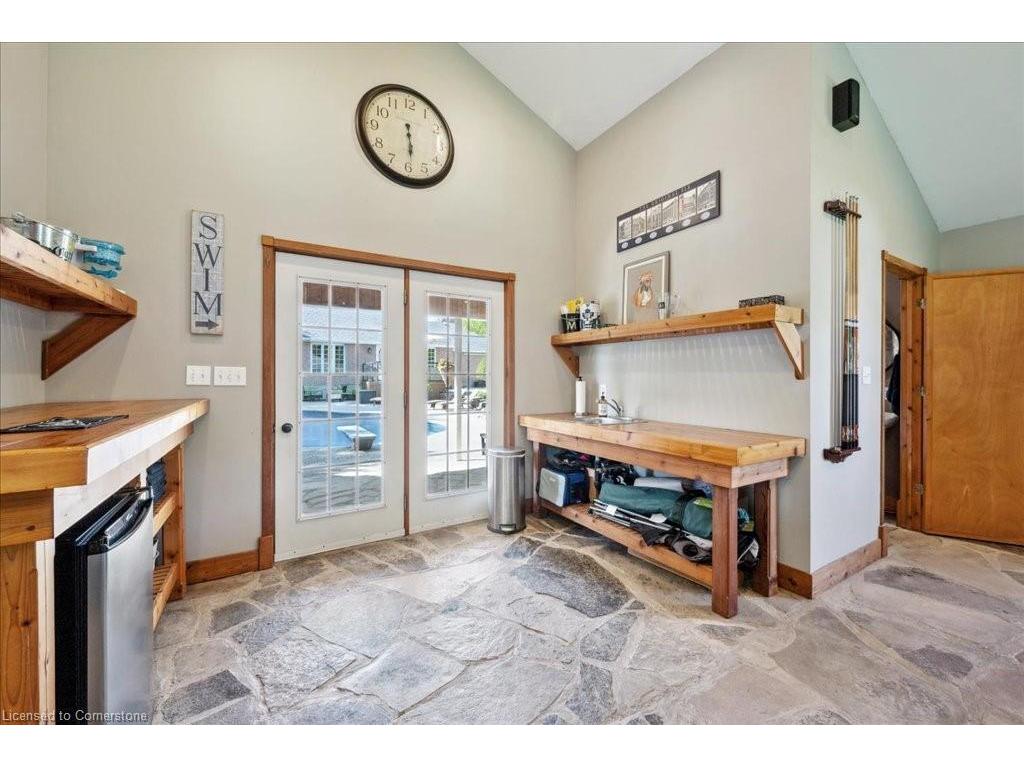 









790


Dianne

Crescent,
Fergus,




ON
N1M 3N5

