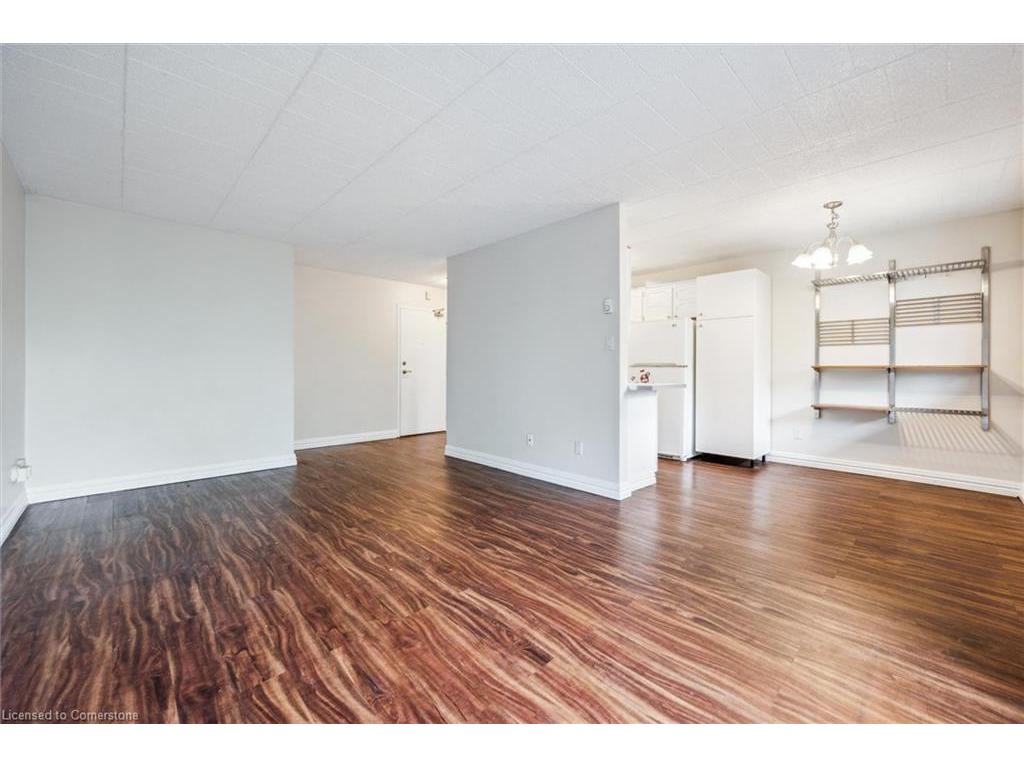 









29


West

Avenue, 204,
Kitchener,




ON
N2M 5E4

