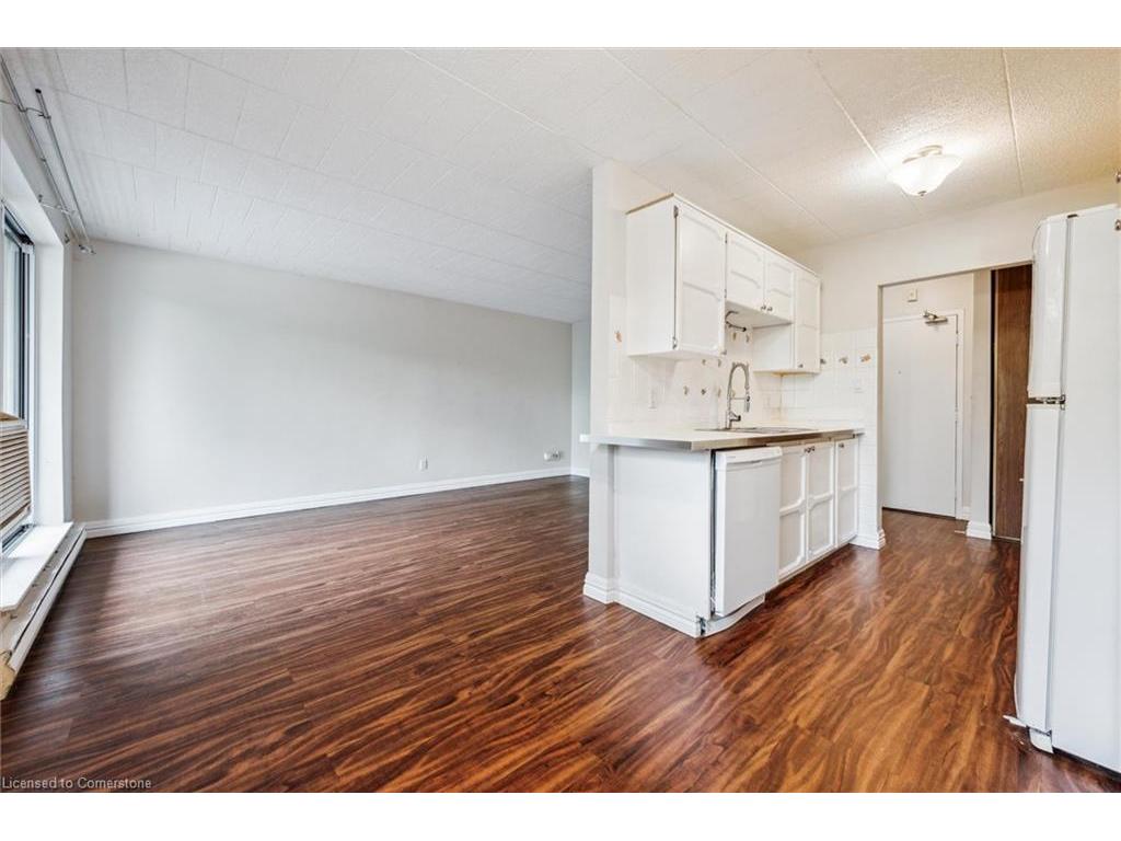 









29


West

Avenue, 204,
Kitchener,




ON
N2M 5E4

