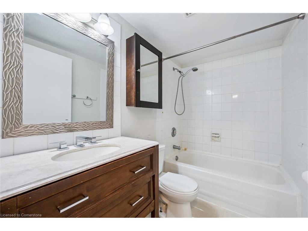 









29


West

Avenue, 204,
Kitchener,




ON
N2M 5E4

