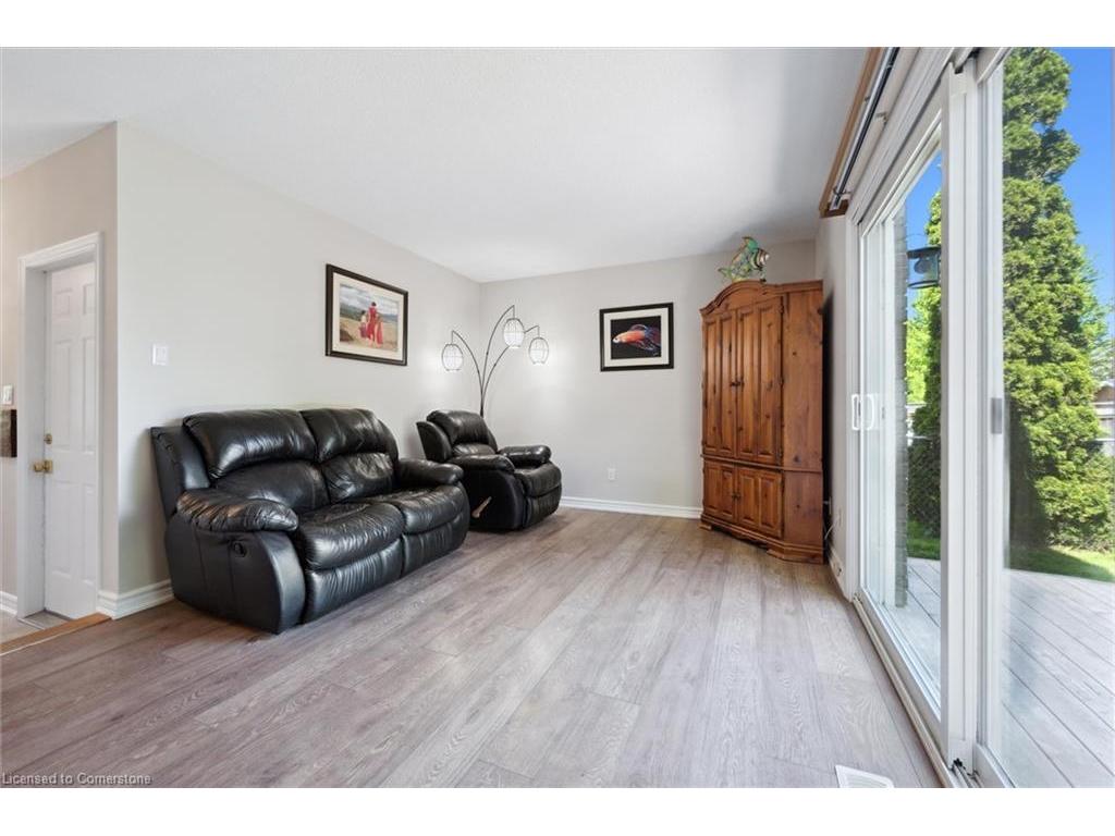 









31


Driftwood

Place,
Kitchener,




ON
N2N 1W3

