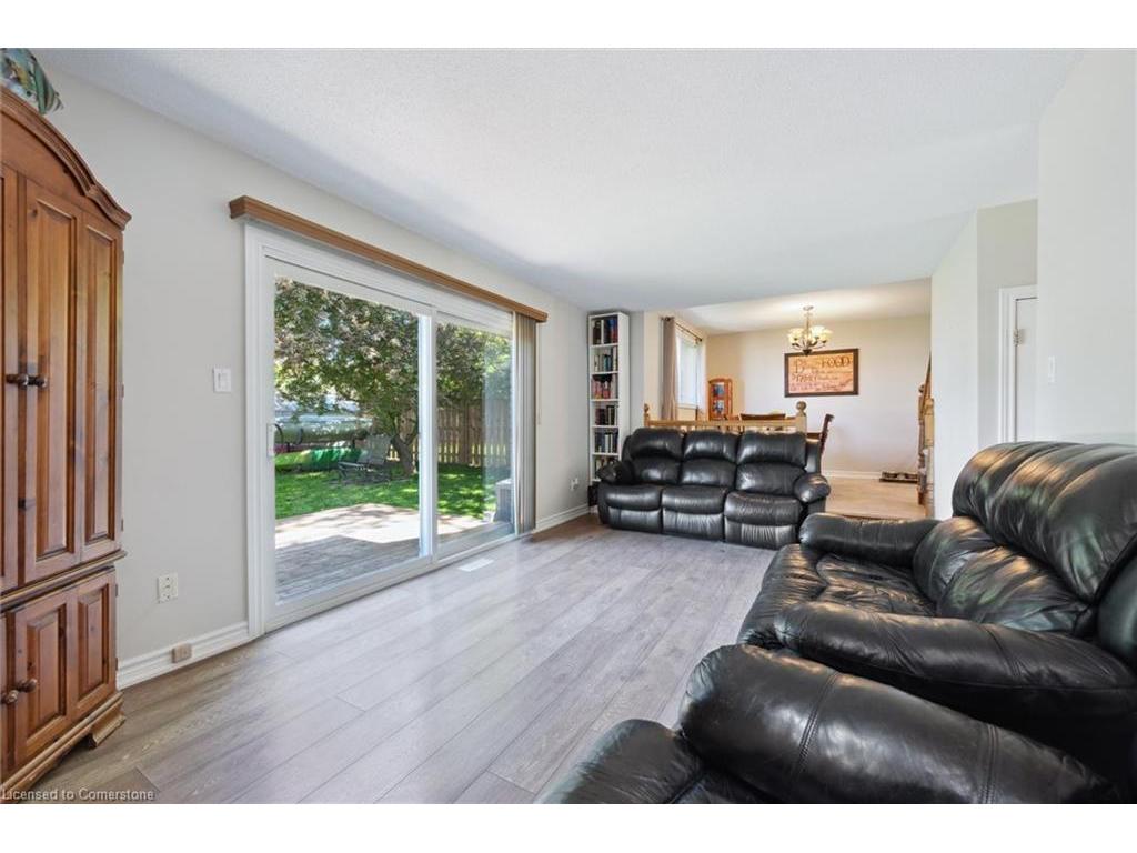 









31


Driftwood

Place,
Kitchener,




ON
N2N 1W3

