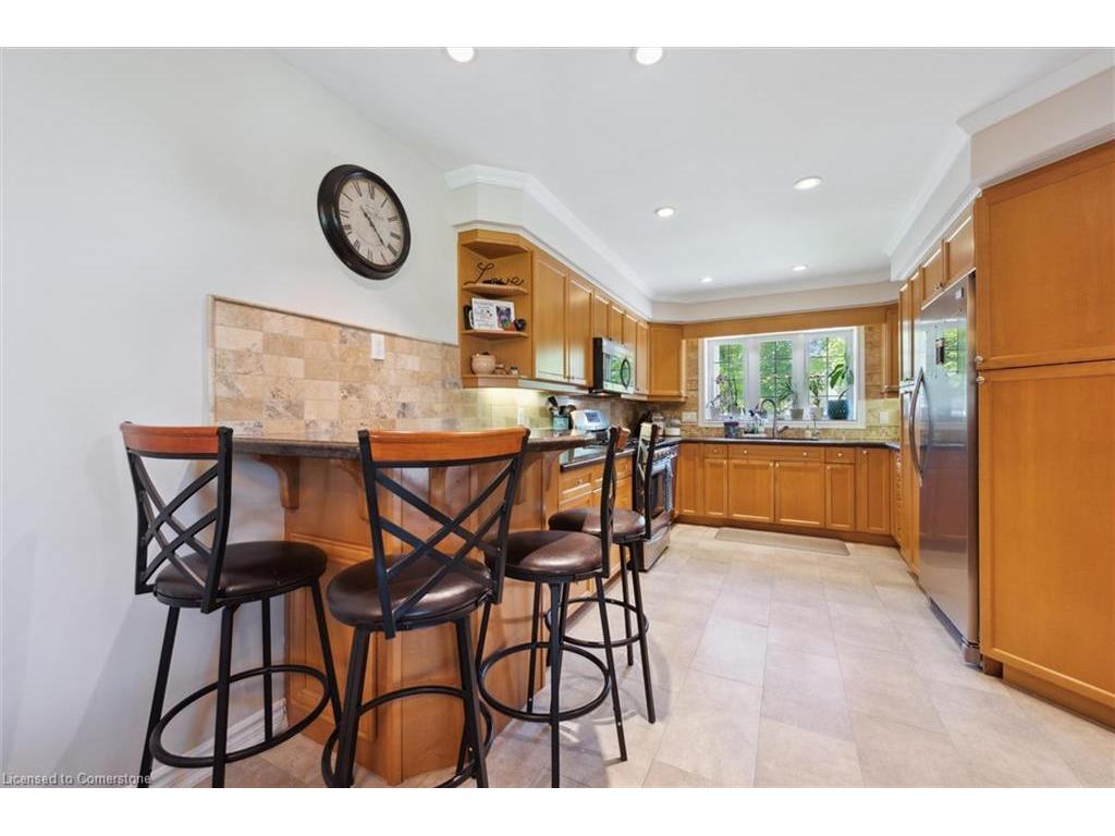 









31


Driftwood

Place,
Kitchener,




ON
N2N 1W3

