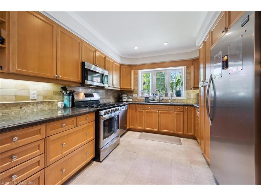 









31


Driftwood

Place,
Kitchener,




ON
N2N 1W3


