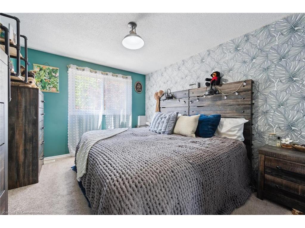 









31


Driftwood

Place,
Kitchener,




ON
N2N 1W3

