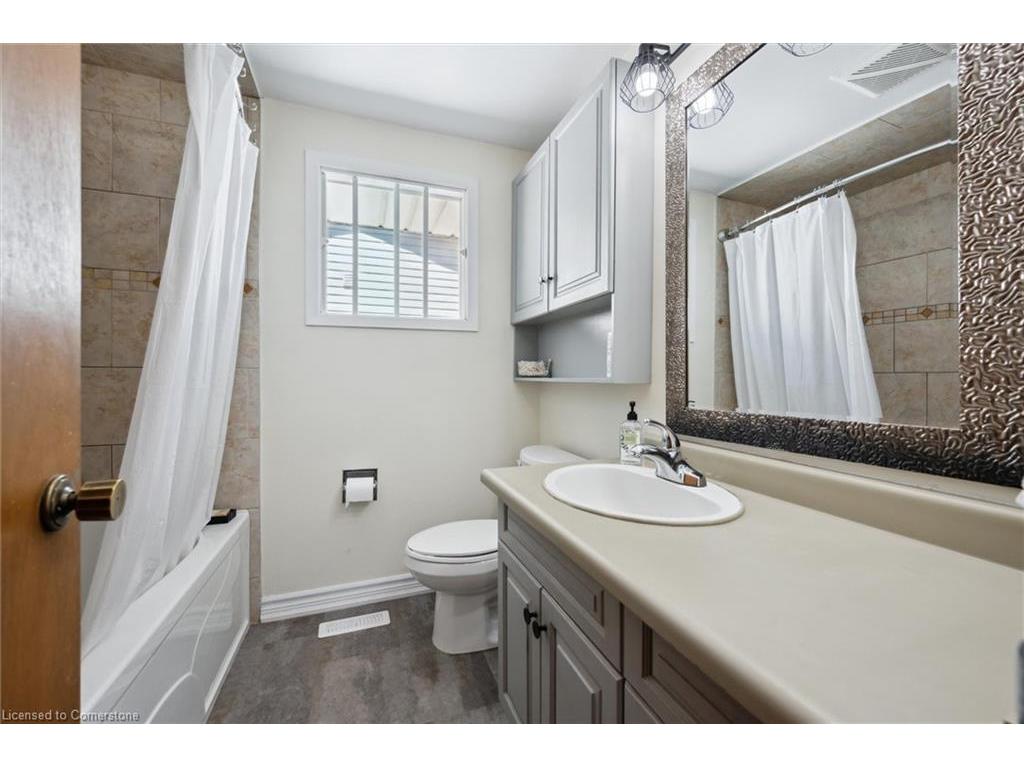 









31


Driftwood

Place,
Kitchener,




ON
N2N 1W3

