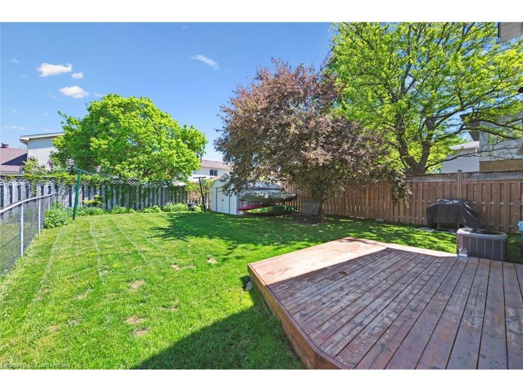









31


Driftwood

Place,
Kitchener,




ON
N2N 1W3

