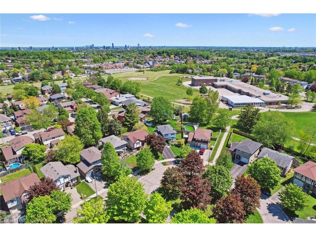 









31


Driftwood

Place,
Kitchener,




ON
N2N 1W3

