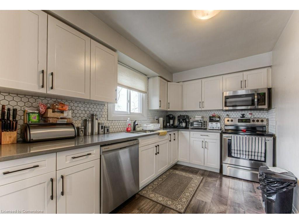 









415-435


Garden

Street,
Cambridge,




ON
N3H 4E1

