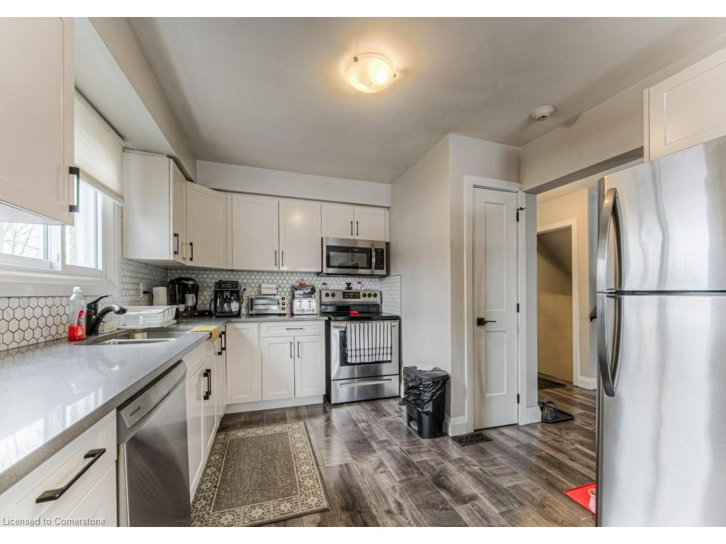 









415-435


Garden

Street,
Cambridge,




ON
N3H 4E1

