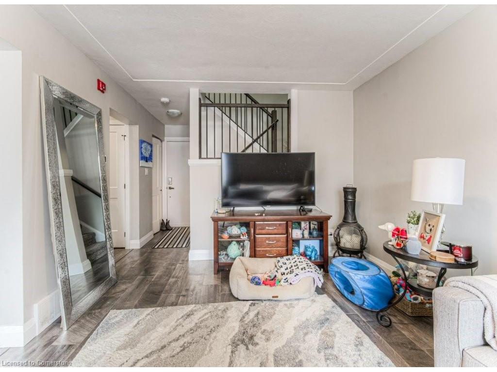 









415-435


Garden

Street,
Cambridge,




ON
N3H 4E1

