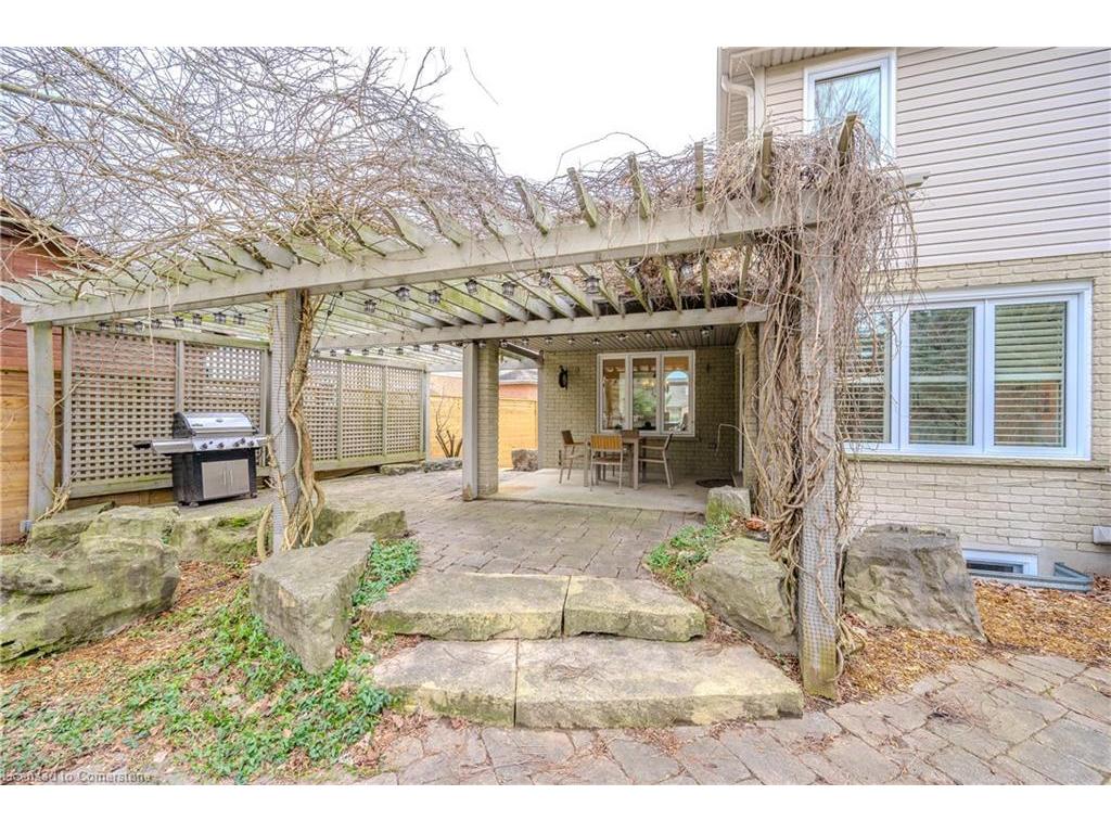 









7


Elderberry

Court,
Guelph,




ON
N1L 1K3

