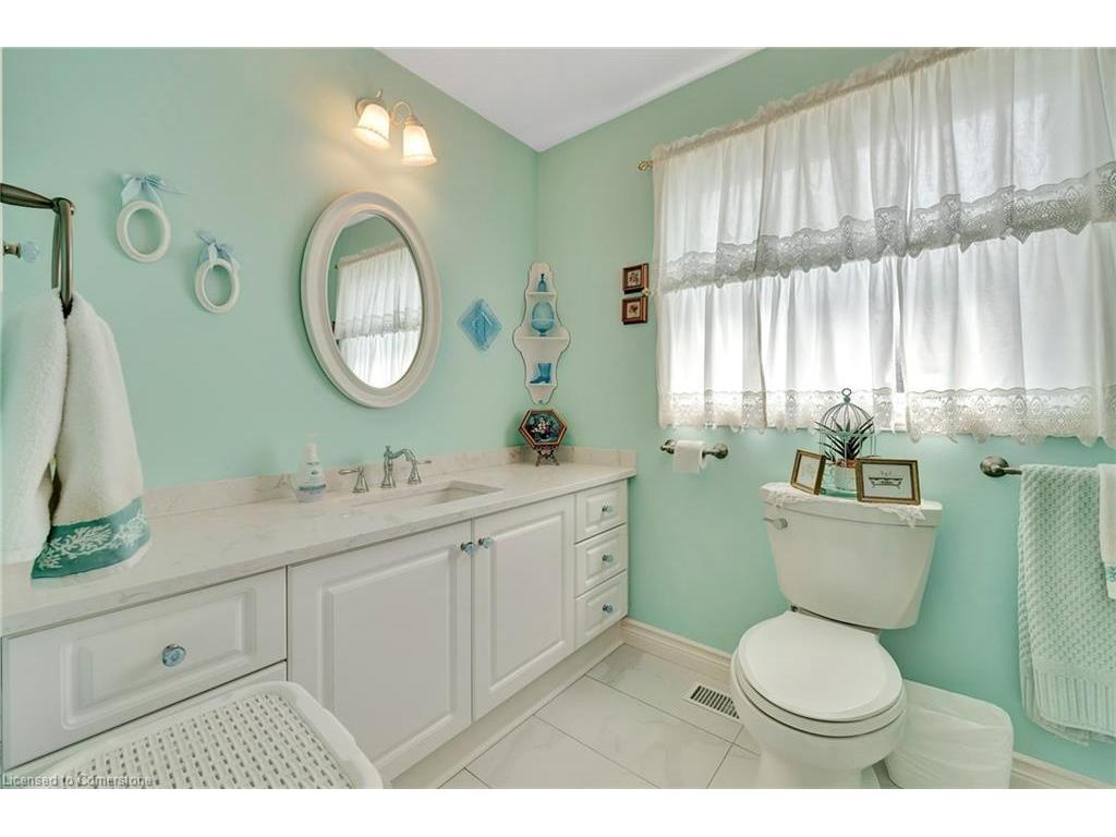 









148


Gracehill

Crescent,
Freelton,




ON
L8B 1A5

