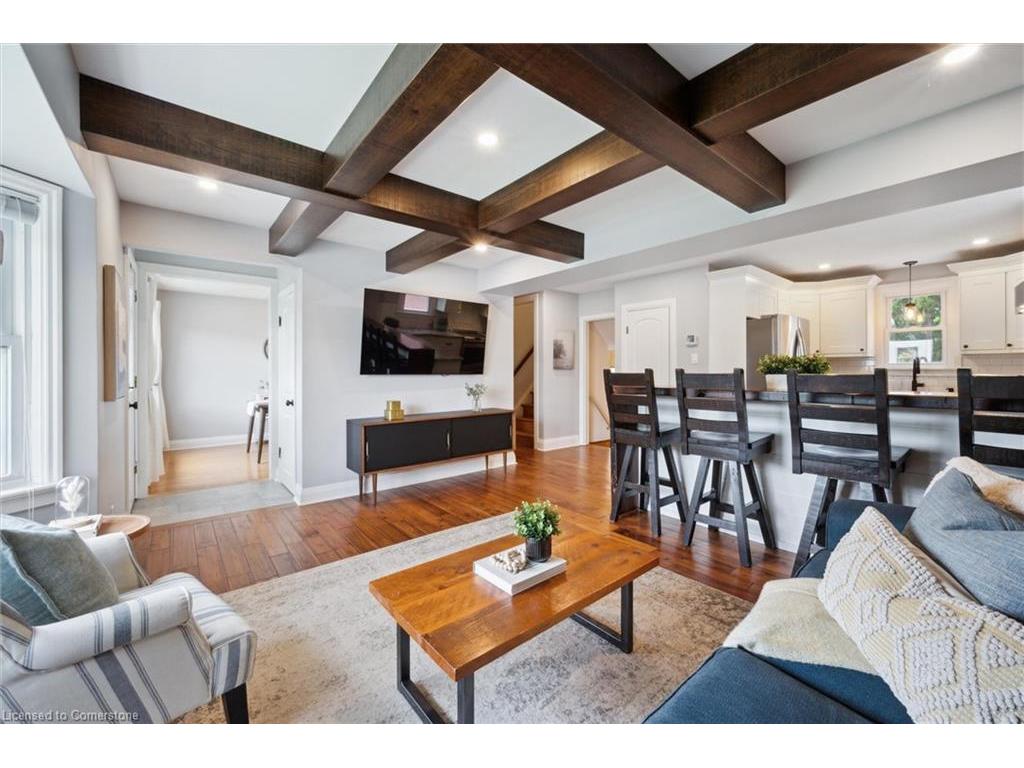 









325


Patricia

Avenue,
Kitchener,




ON
N2M 1K3


