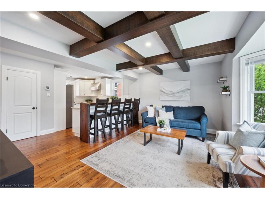 









325


Patricia

Avenue,
Kitchener,




ON
N2M 1K3

