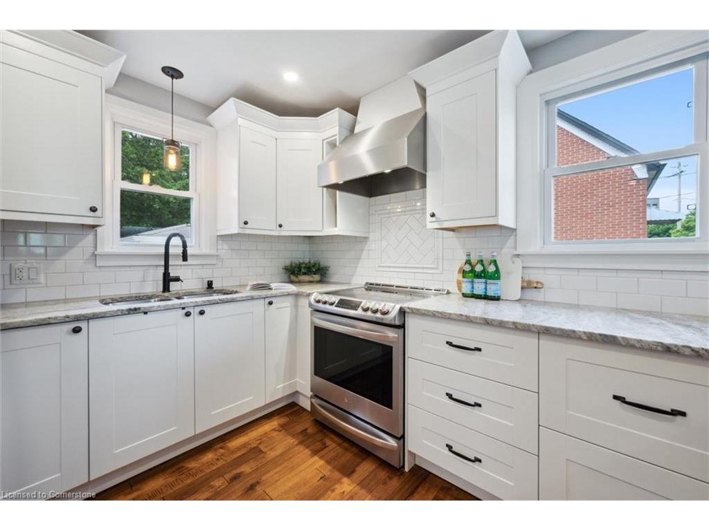 









325


Patricia

Avenue,
Kitchener,




ON
N2M 1K3

