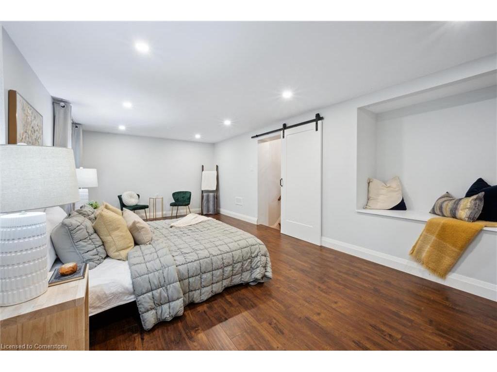 









325


Patricia

Avenue,
Kitchener,




ON
N2M 1K3

