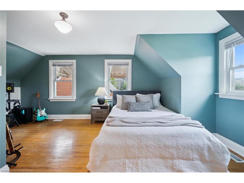 









325


Patricia

Avenue,
Kitchener,




ON
N2M 1K3

