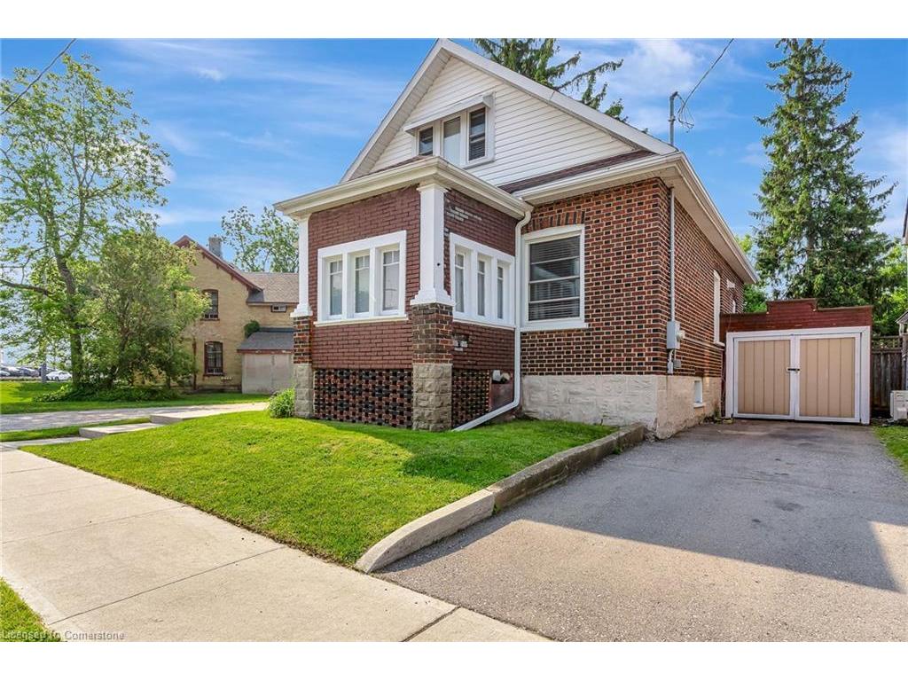 









8


Wright

Avenue,
Cambridge,




ON
N1R 1E2

