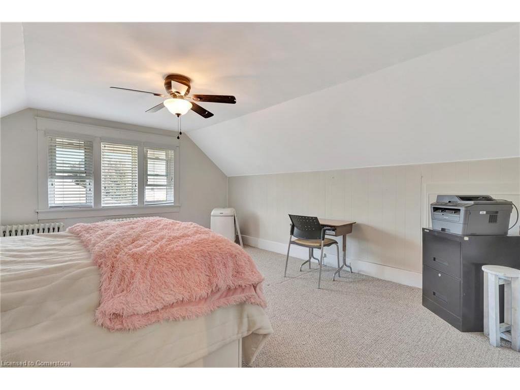 









8


Wright

Avenue,
Cambridge,




ON
N1R 1E2

