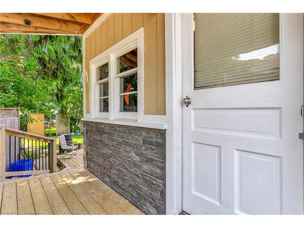 









8


Wright

Avenue,
Cambridge,




ON
N1R 1E2

