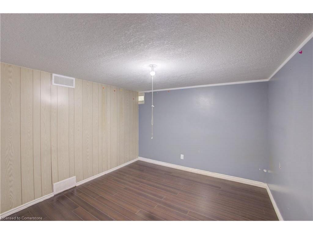 









46


Elmwood

Avenue,
Cambridge,




ON
N1R 4Y2


