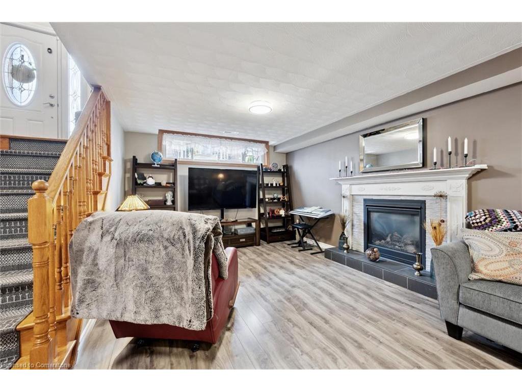 









55


Carlos

Court,
Cambridge,




ON
N1R 8H4

