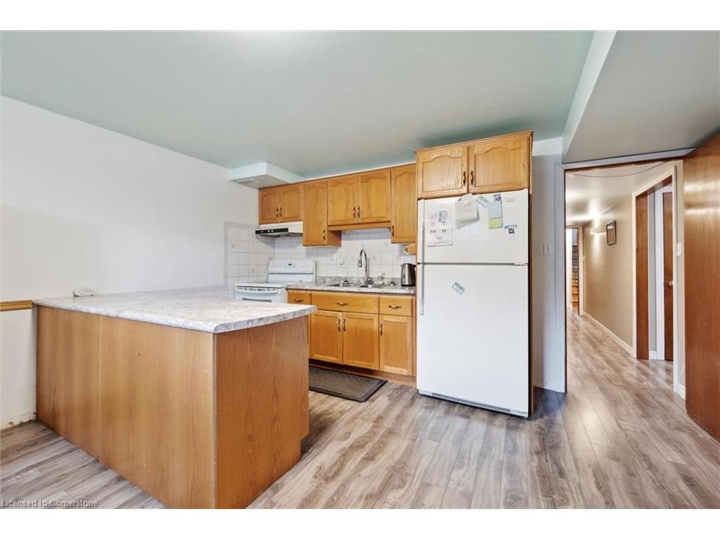 









55


Carlos

Court,
Cambridge,




ON
N1R 8H4

