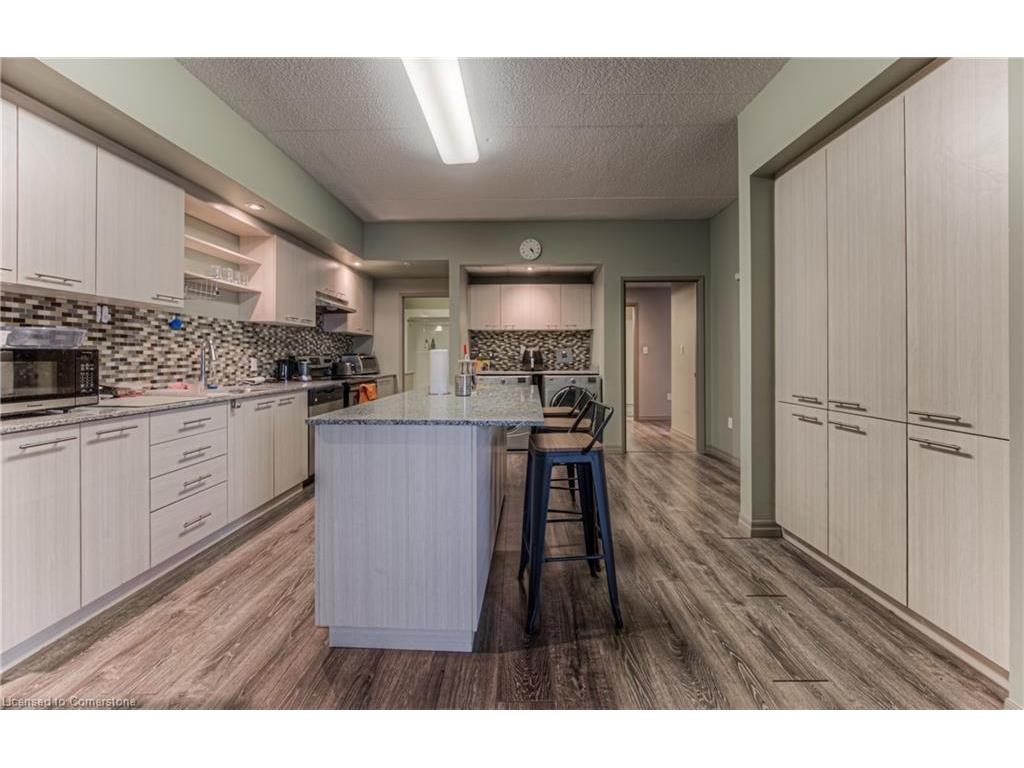 









8


Hickory

Street West, 401,
Waterloo,




ON
N2L 3H6

