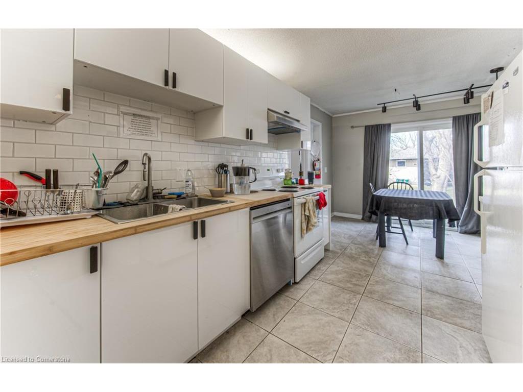 









121


University

Avenue East, 9,
Waterloo,




ON
N2J 4J1


