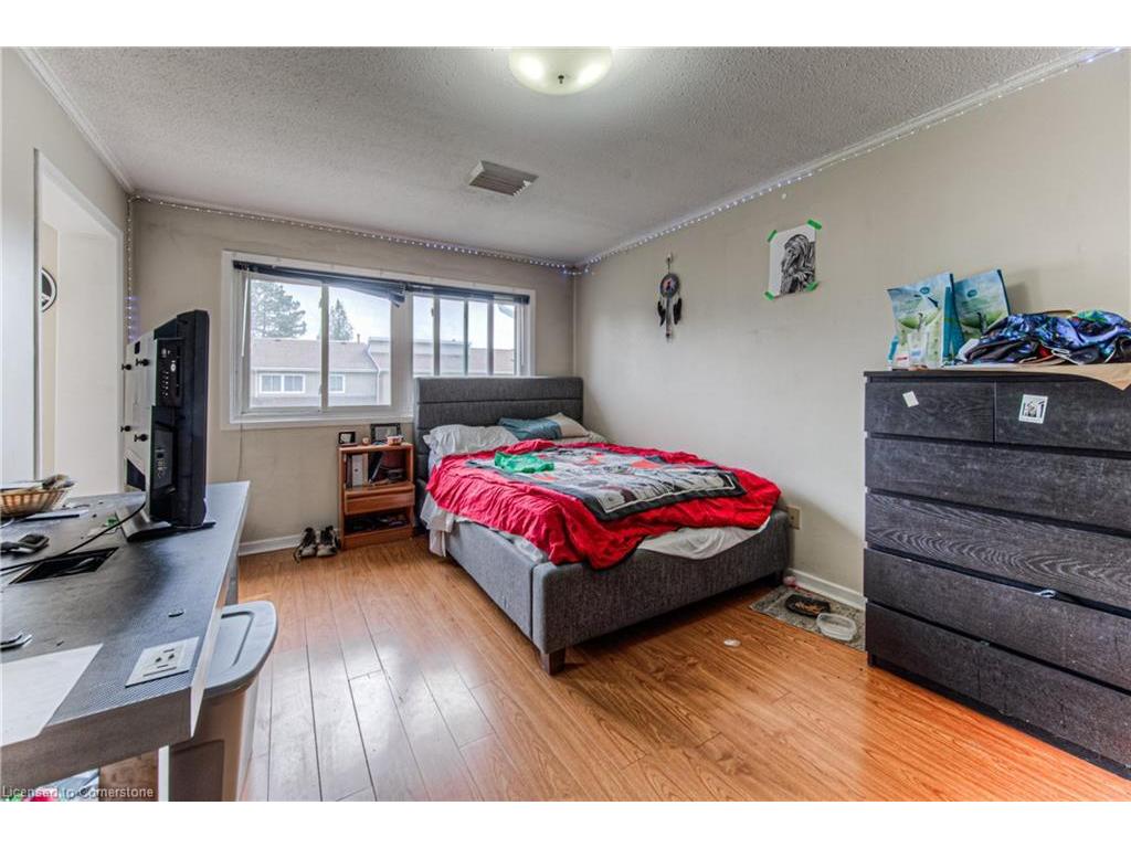 









121


University

Avenue East, 9,
Waterloo,




ON
N2J 4J1

