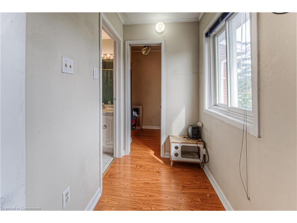 









121


University

Avenue East, 9,
Waterloo,




ON
N2J 4J1

