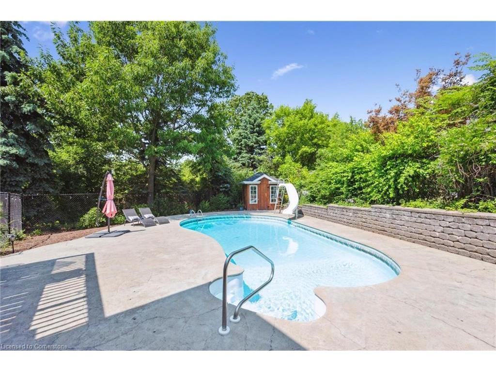 









16


Elderberry

Court,
Guelph,




ON
N1L 1K3

