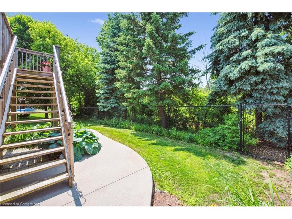 









16


Elderberry

Court,
Guelph,




ON
N1L 1K3

