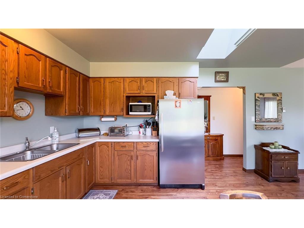 









73034


Claudette

Drive,
Bluewater,




ON
N0M 2T0

