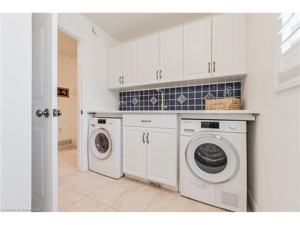 









953


St David

Street North,
Fergus,




ON
N1M 2W3

