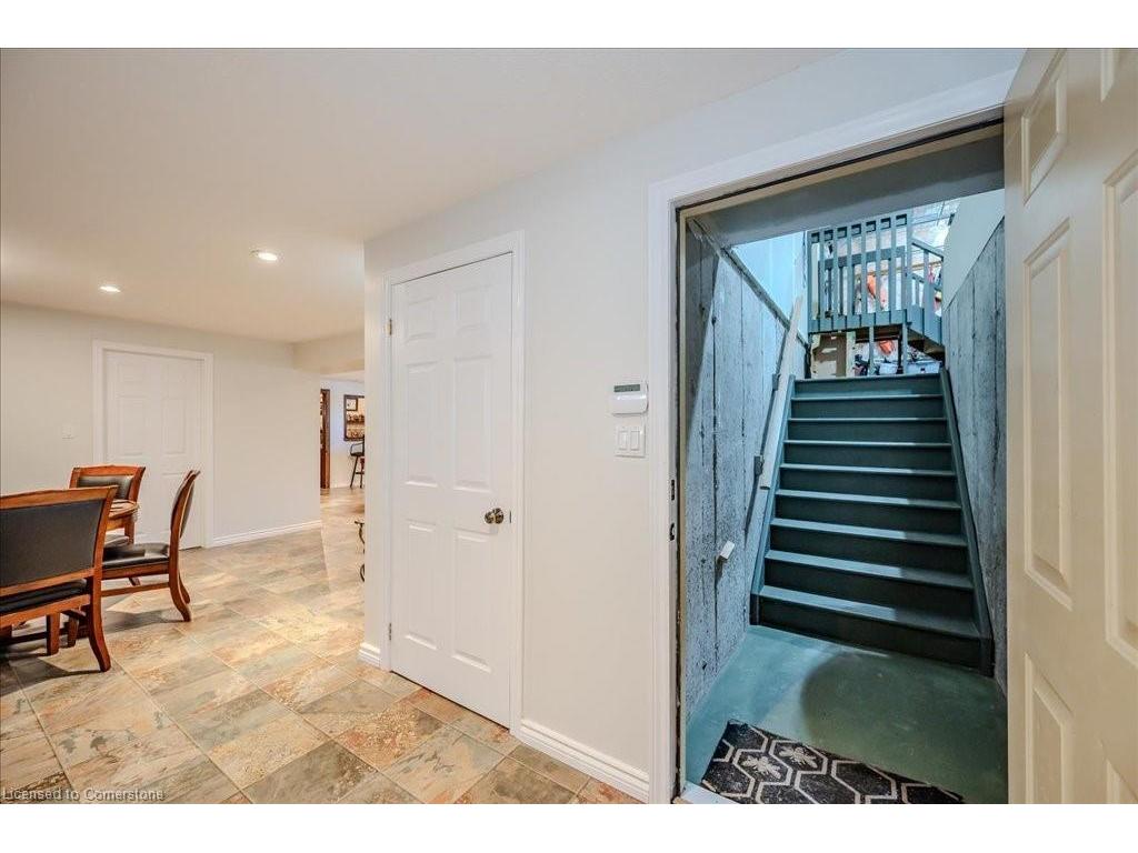 









953


St David

Street North,
Fergus,




ON
N1M 2W3

