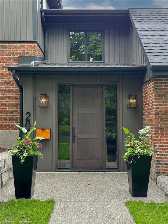 









284


Old Post

Road,
Waterloo,




ON
N2L 5C1

