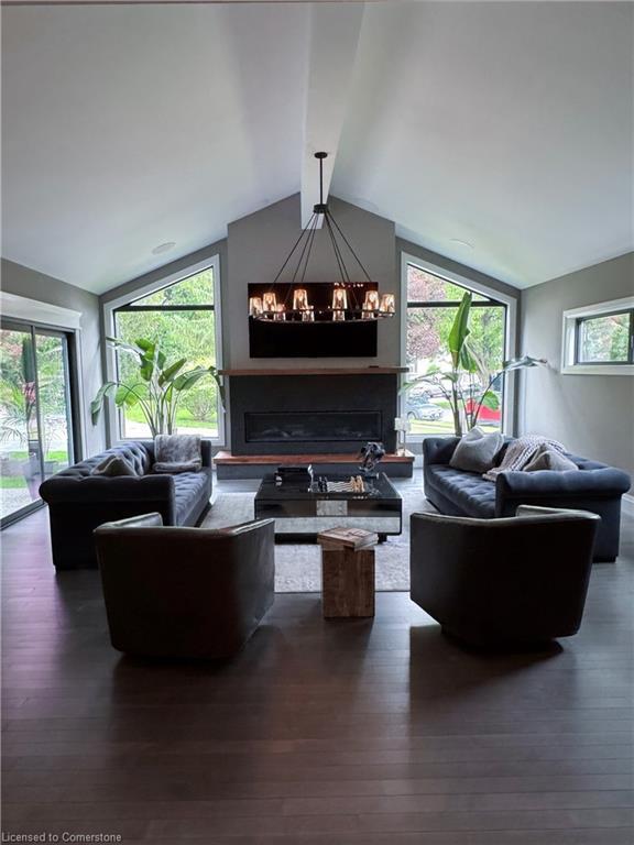 









284


Old Post

Road,
Waterloo,




ON
N2L 5C1

