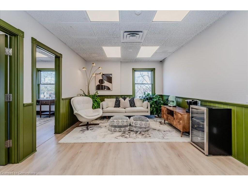 









1386


King

Street,
St. Jacobs,




ON
N0B 2N0

